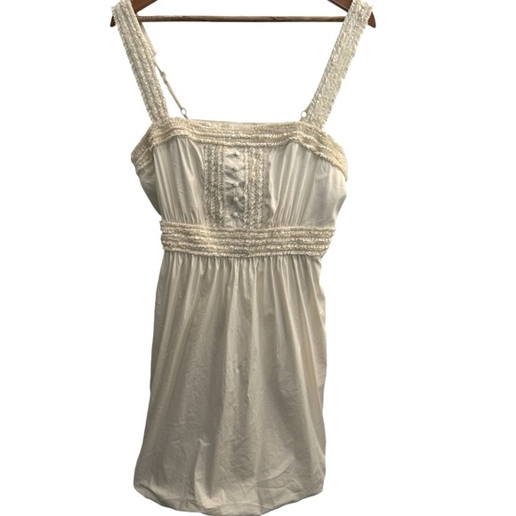 BCBGMaxAzria Dresses & Skirts - BCBG Maxazria Womens Size Medium Bubble Hem Adjustable Strap Ruffle Ivory Dress